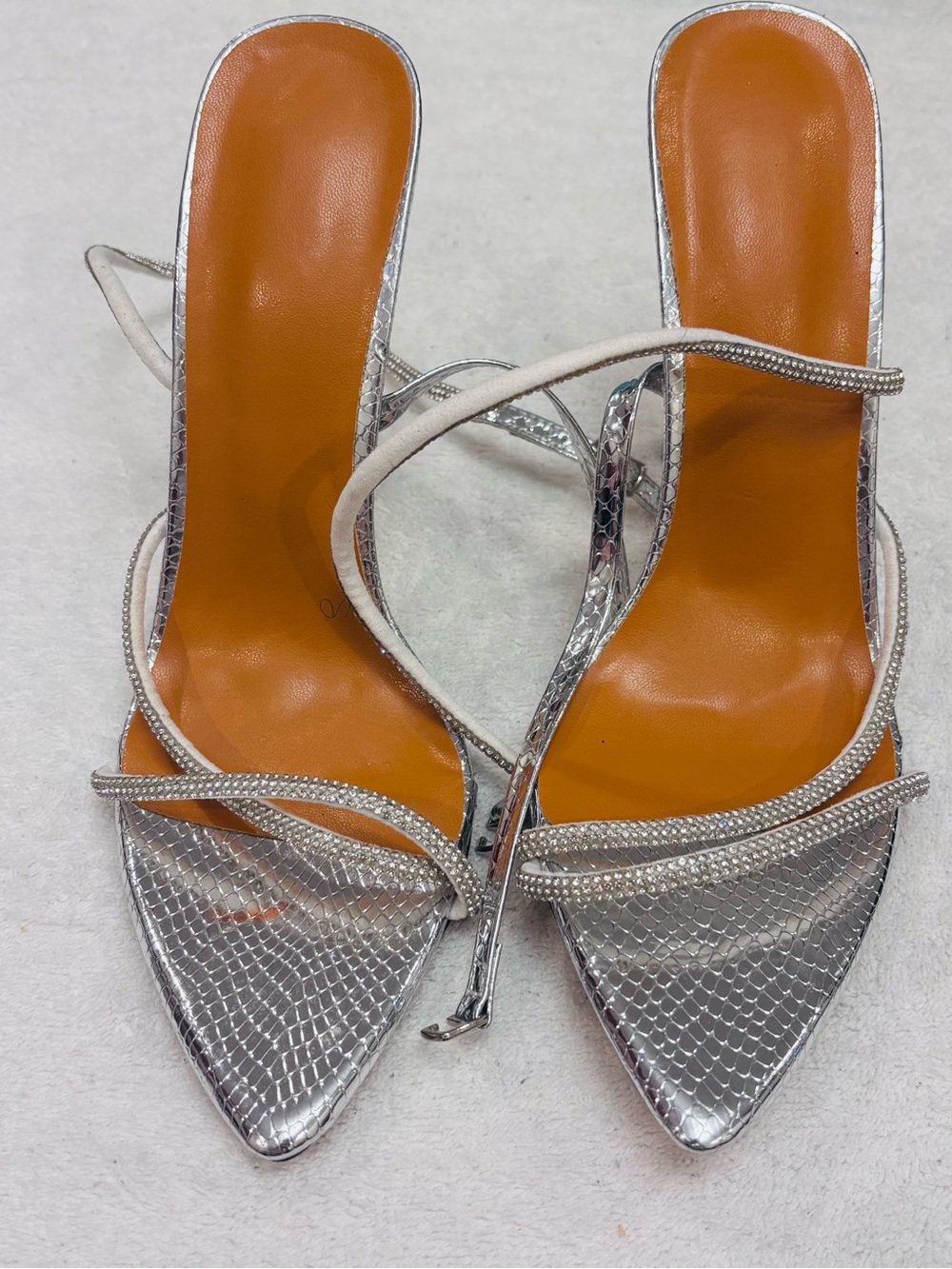 Brand New Heels By Anything But Monday - Size 8.5  - Heel 4.5 Inches - Box 17A